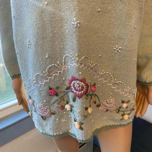 Vintage Y2K Shenanigans Beads Floral Embroidery Knit Sweater Woven Size M-L - Picture 6 of 8